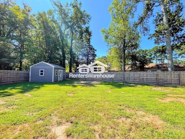 Building Photo - 2909 Duke of York Dr