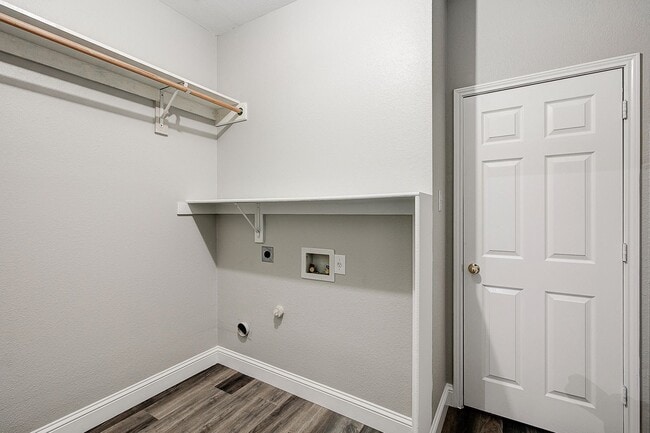 Building Photo - Serenity on the Greenbelt in Stonebridge Ranch