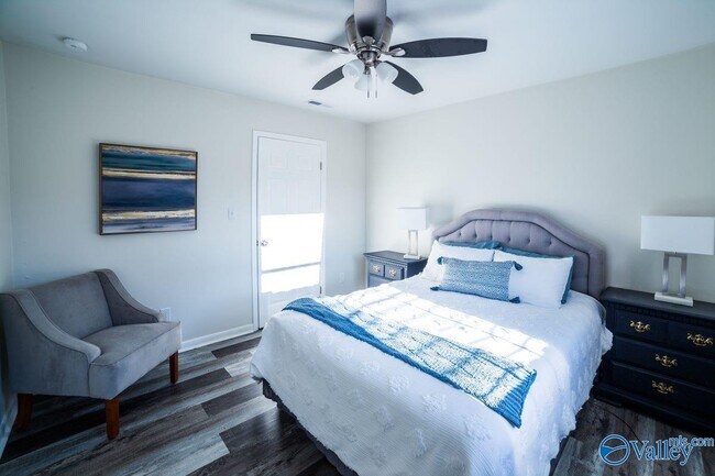 Building Photo - 12332 Chicamauga Trail SE