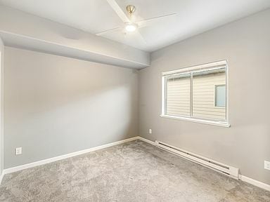 Building Photo - 3005 Clinton Dr