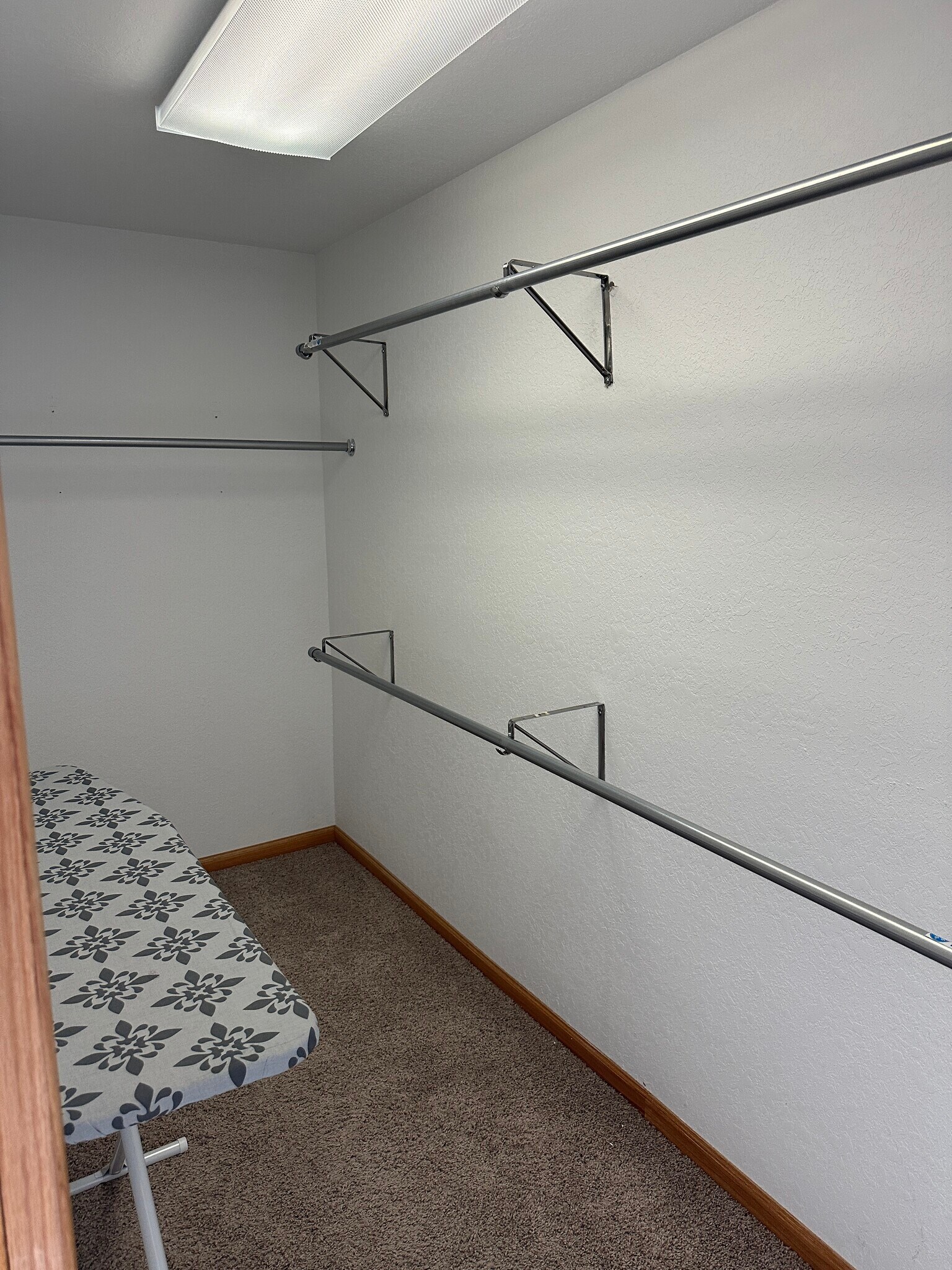 Building Photo - 419 E Grand Ave