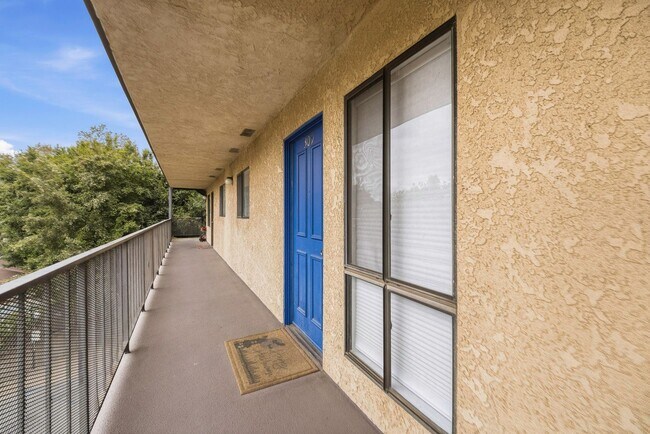 Building Photo - 243 S Avenue 50