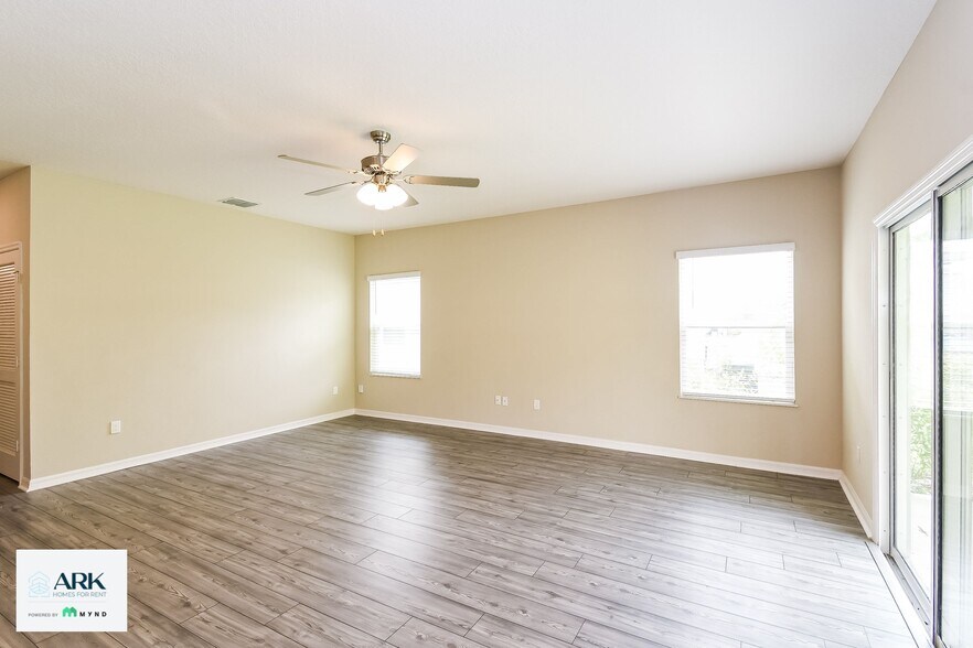 Building Photo - 337 Fellbrook Dr