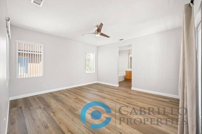 Building Photo - 12177 Pepper Tree Ln