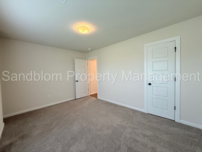 Building Photo - For Lease | East Tulsa - BA Schools | $194...