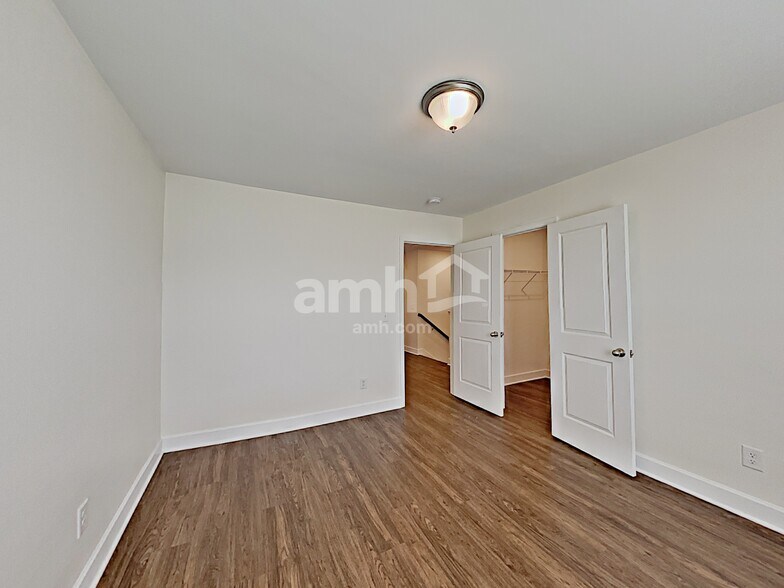 Building Photo - 604 Drema Ct