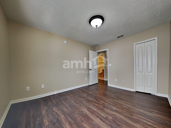 Building Photo - 2878 Spoonbill Trl