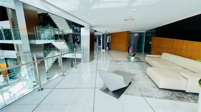 Building Photo - 2950 NE 188th St