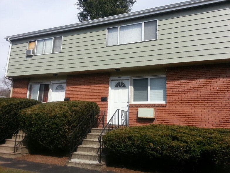 Building Photo - 1699 Quinnipiac Ave