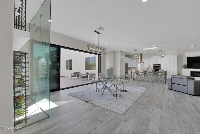 Building Photo - 13613 N 76th St