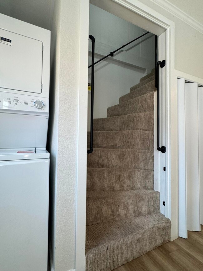 Building Photo - 2701 27th St