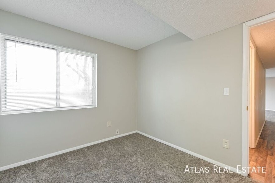 Building Photo - 19115 E Milan Cir