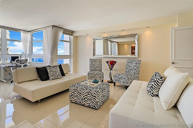 Building Photo - 1370 S Ocean Blvd