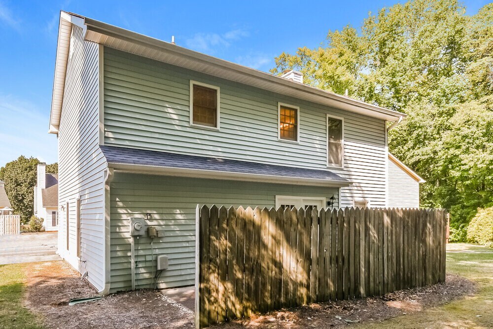 Building Photo - 107 Patio Ct