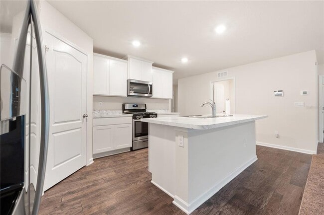 Building Photo - 669 Grand Reserve Dr