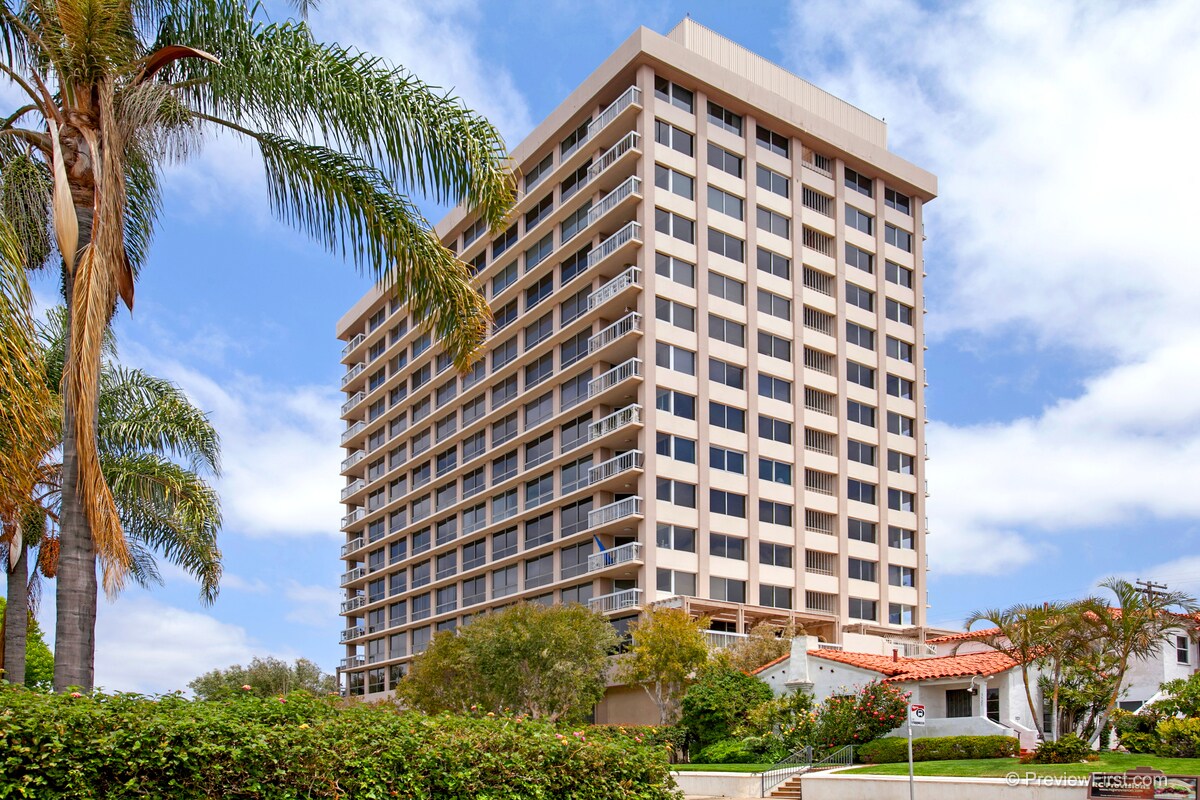 Building Photo - 3535 1st Ave