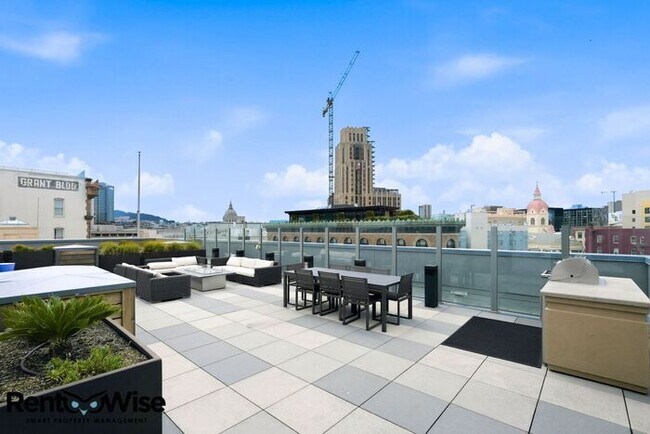 Building Photo - 1075 Market St