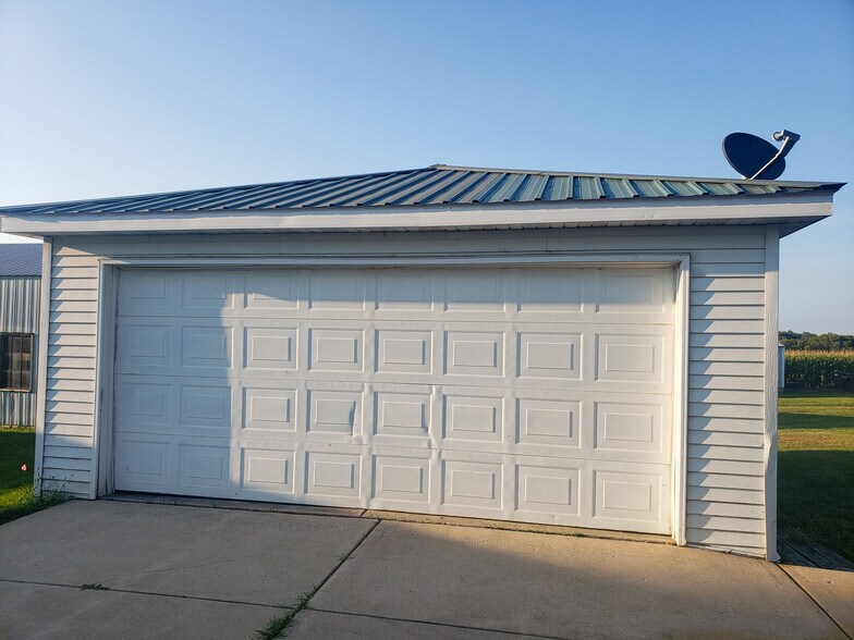 Building Photo - 3002 Hope Rd