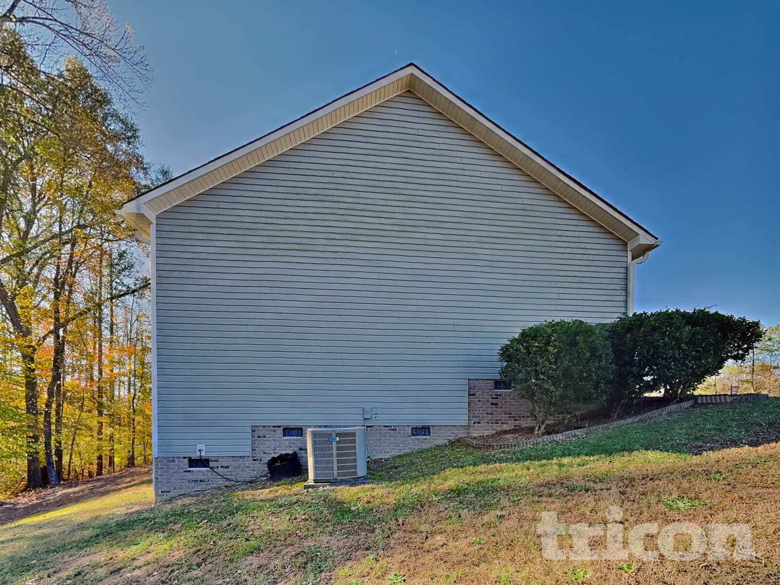 Building Photo - 189 Crystal Creek Dr