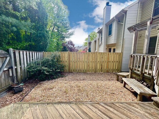 Building Photo - 7503 Westmore Dr