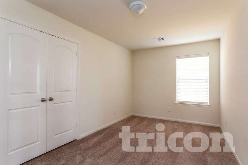Building Photo - 2310 Regatta Ln