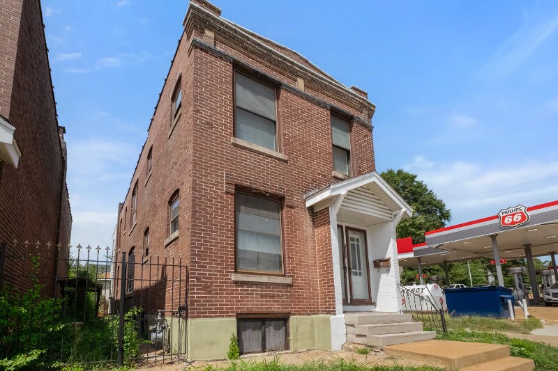 Building Photo - 1315 Hampton Ave