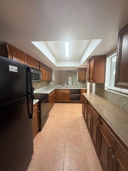 Building Photo - 12341 Westhampton Cir