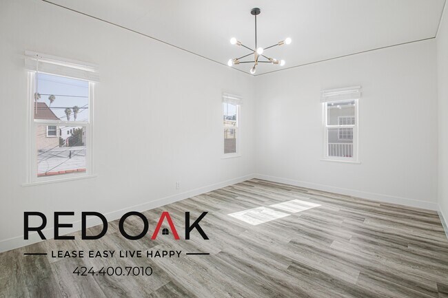 Building Photo - 330 N Genesee Ave