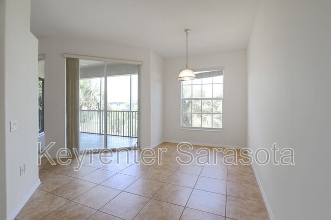 Building Photo - 4480 Streamside Ct