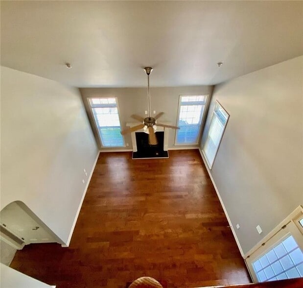 Building Photo - 3322 Castleberry Village Dr