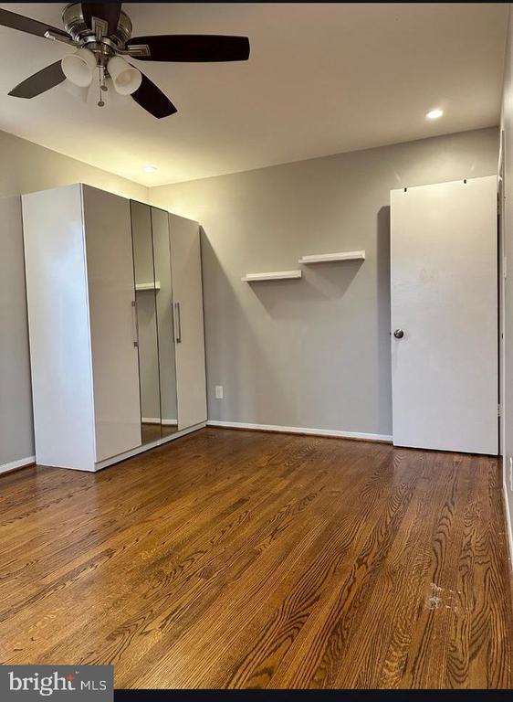 Building Photo - 8140 Drayton Ln