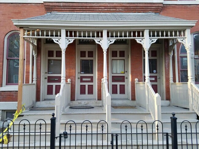 Building Photo - 2309 Hickory St