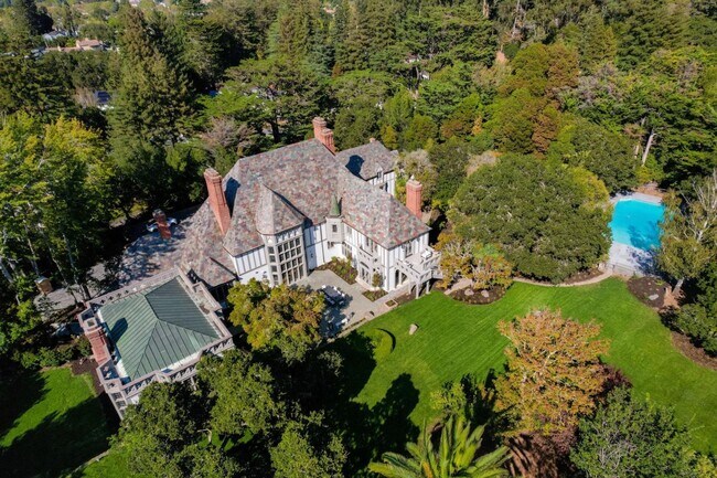 Building Photo - 85 Fagan Dr