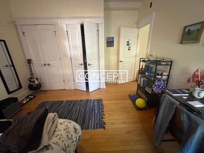 Building Photo - 154A Magazine St. Unit 2B