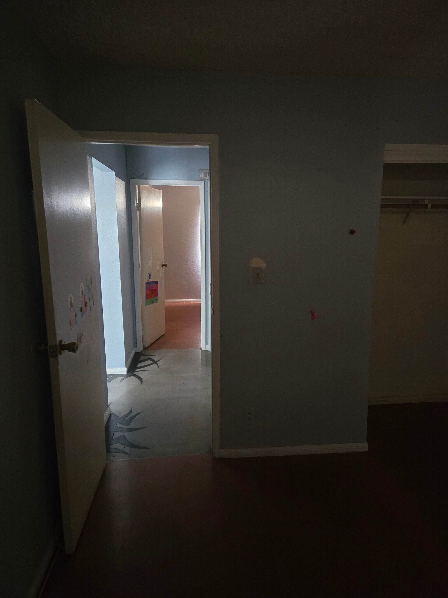 Building Photo - 1824 E Bonanza Rd