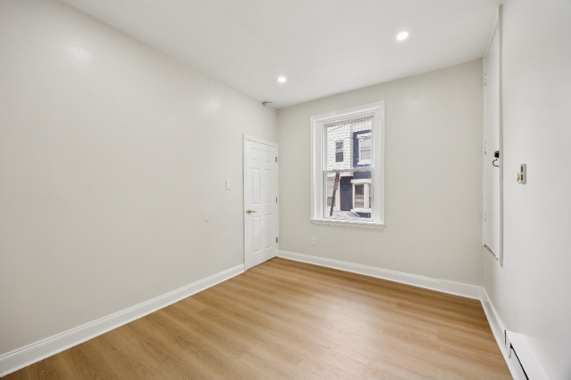 Building Photo - 130 Hansberry St