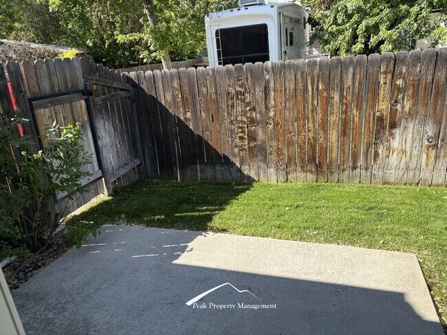 Building Photo - 6196 W Villa Park St