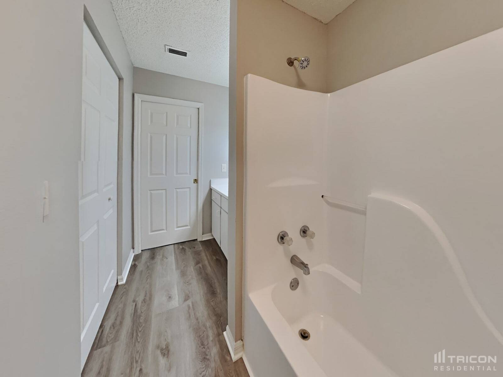 Building Photo - 16 Rymsen Ln