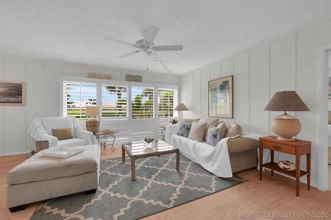 Building Photo - 475 Tequesta Dr