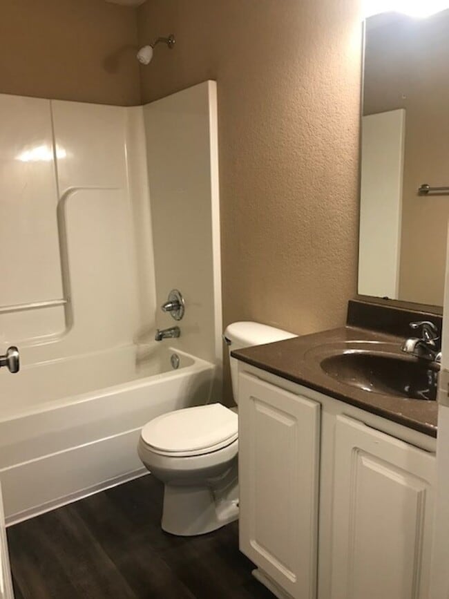 Building Photo - 1700 Tennessee St