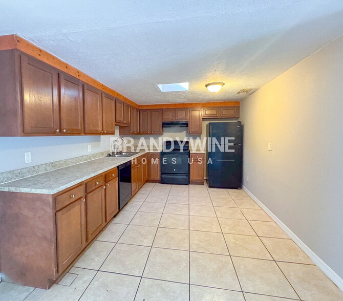 Building Photo - 6020 George Wood Ln W