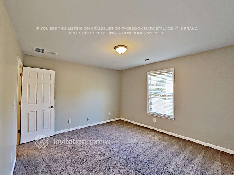 Building Photo - 2667 Summerbrooke Dr