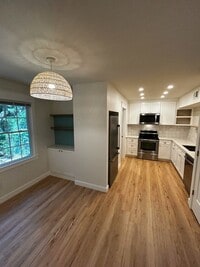 Building Photo - 1508 Theresa Dr
