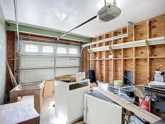 Building Photo - 4513 W Gray St