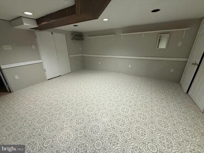 Building Photo - 107 Normandy Rd