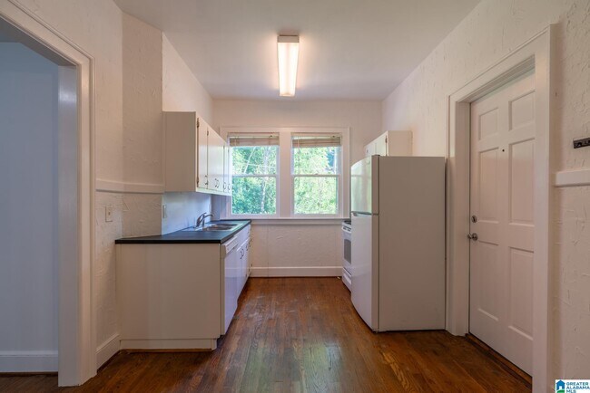 Building Photo - 3809 12th Ct S