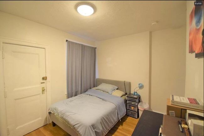 Building Photo - 73 Thatcher St