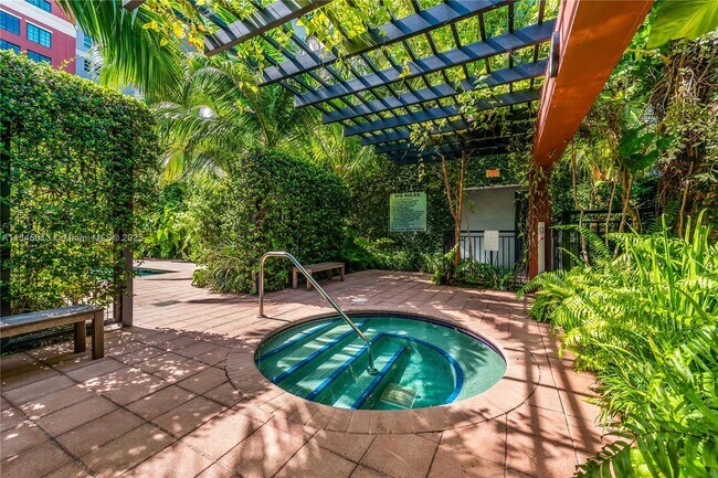 Building Photo - 1749 NE Miami Ct