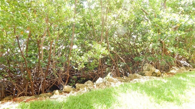 Building Photo - 19877 E Country Club Dr