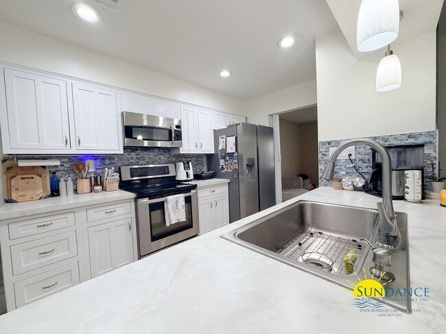 Building Photo - 102 Tanglewood Ct